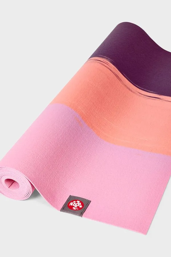 MANDUKA // EKO SUPERLITE TRAVEL YOGA MAT - 1kg - FUCHSIA STRIPE