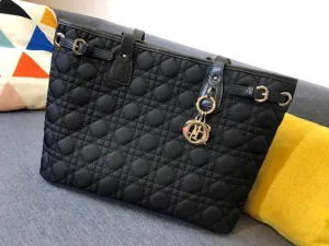 Premium Fashion Essentials for Womens - DOR - 6167