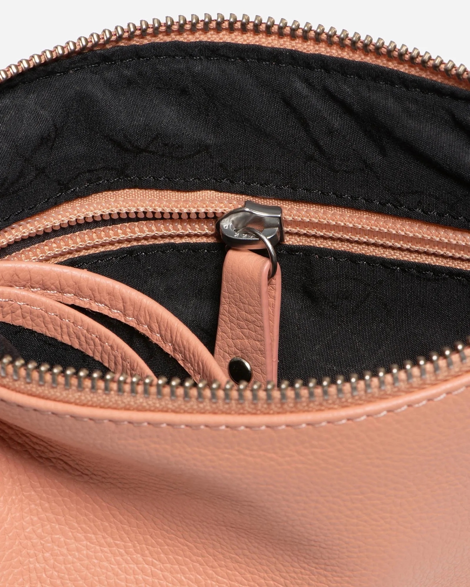 Stitch & Hide Cassie Clutch